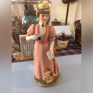 Homco Lady Figurine